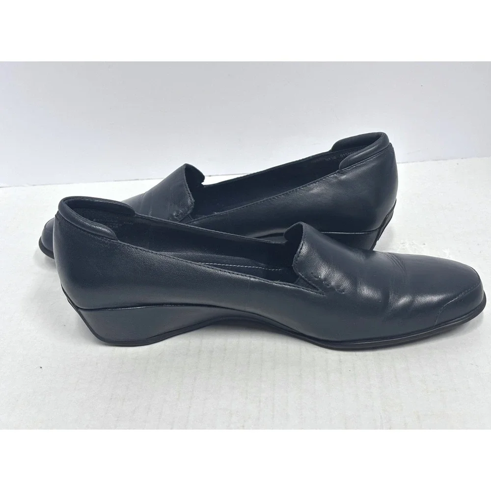 Naturalizer Wedge Loafers Womens 10M Navy Blue Leather Slip On Professional Chic